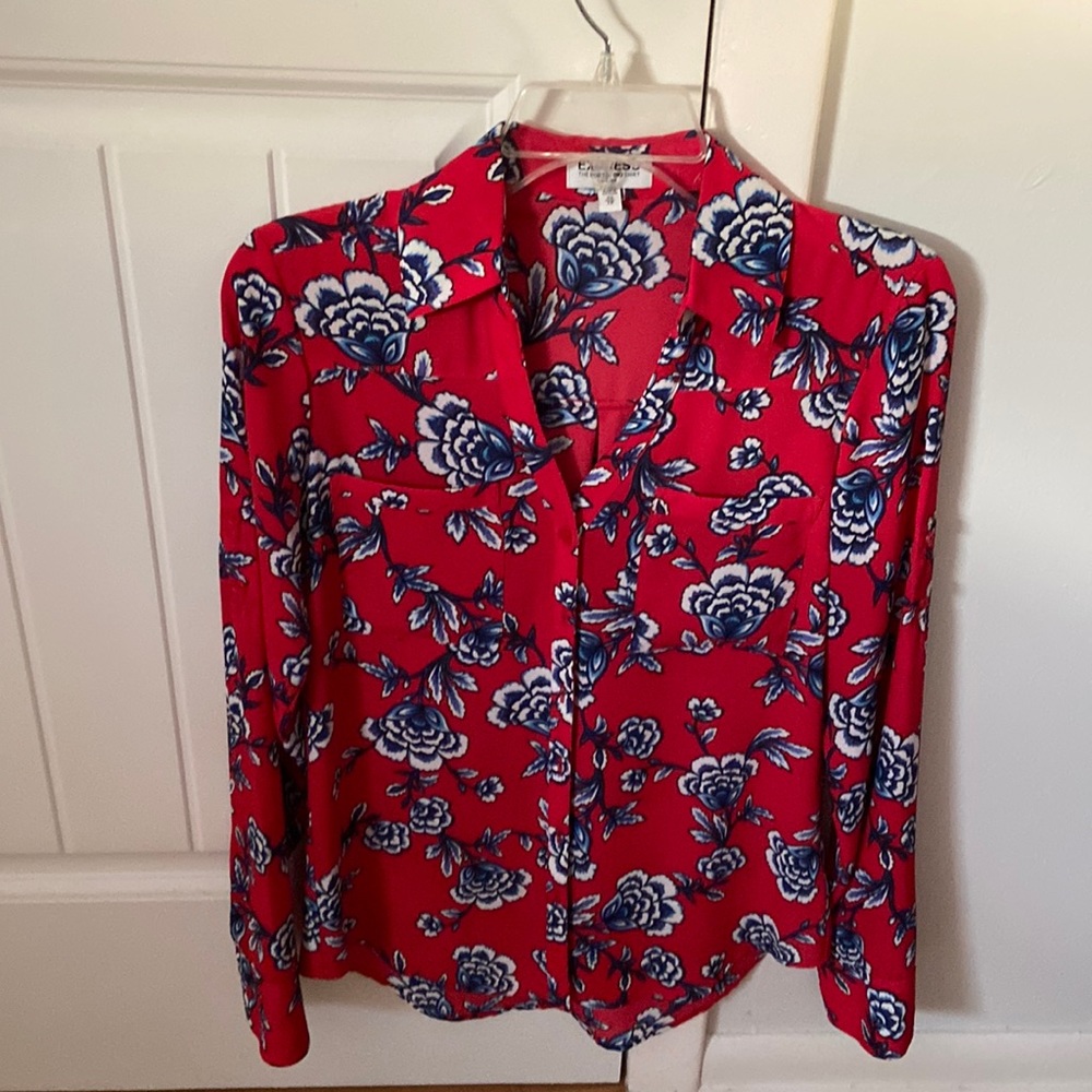 Express, long sleeve Portofino shirt. Excellent condition.